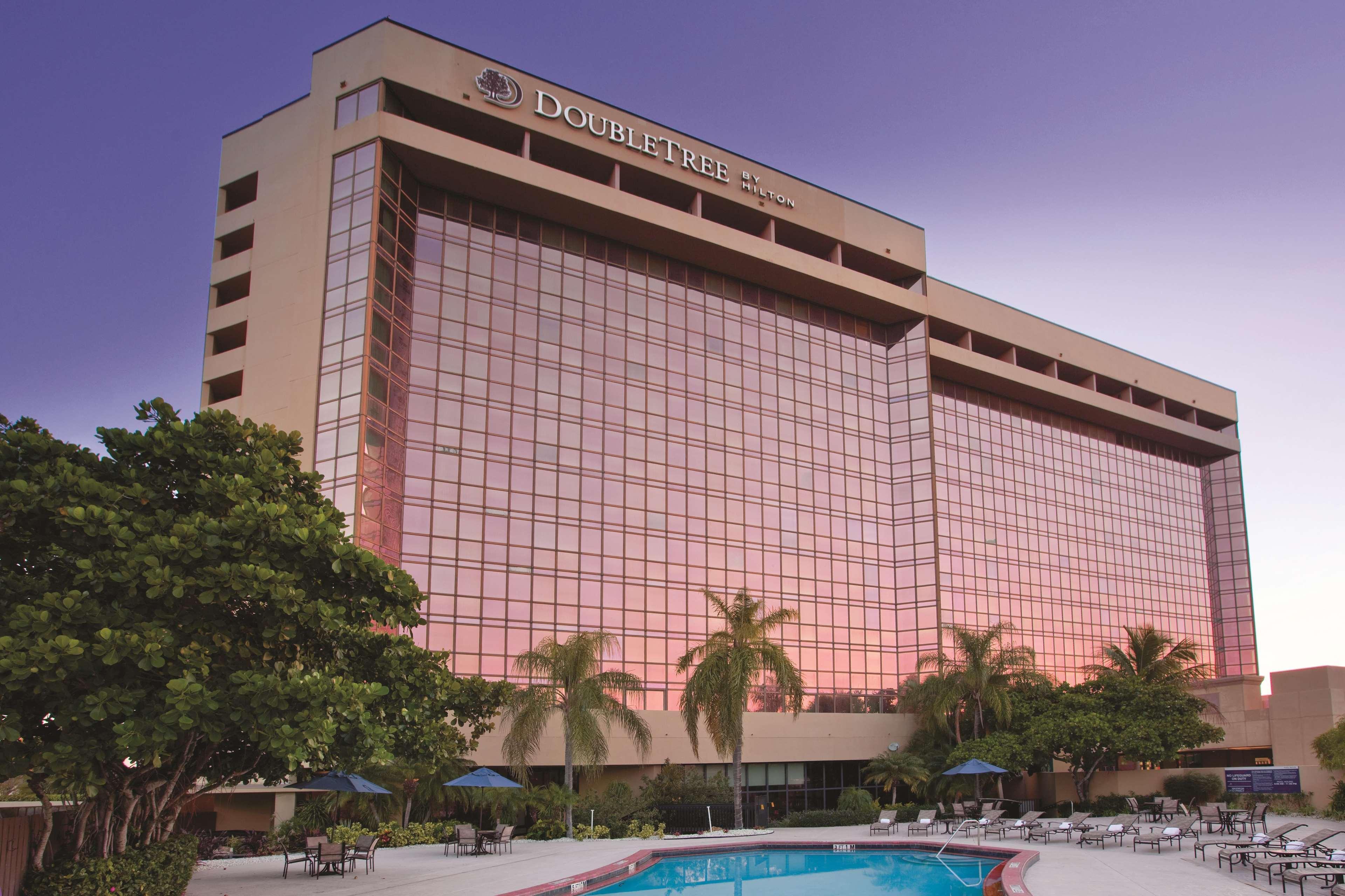 Doubletree By Hilton Hotel Miami Airport & Convention Center מראה חיצוני תמונה
