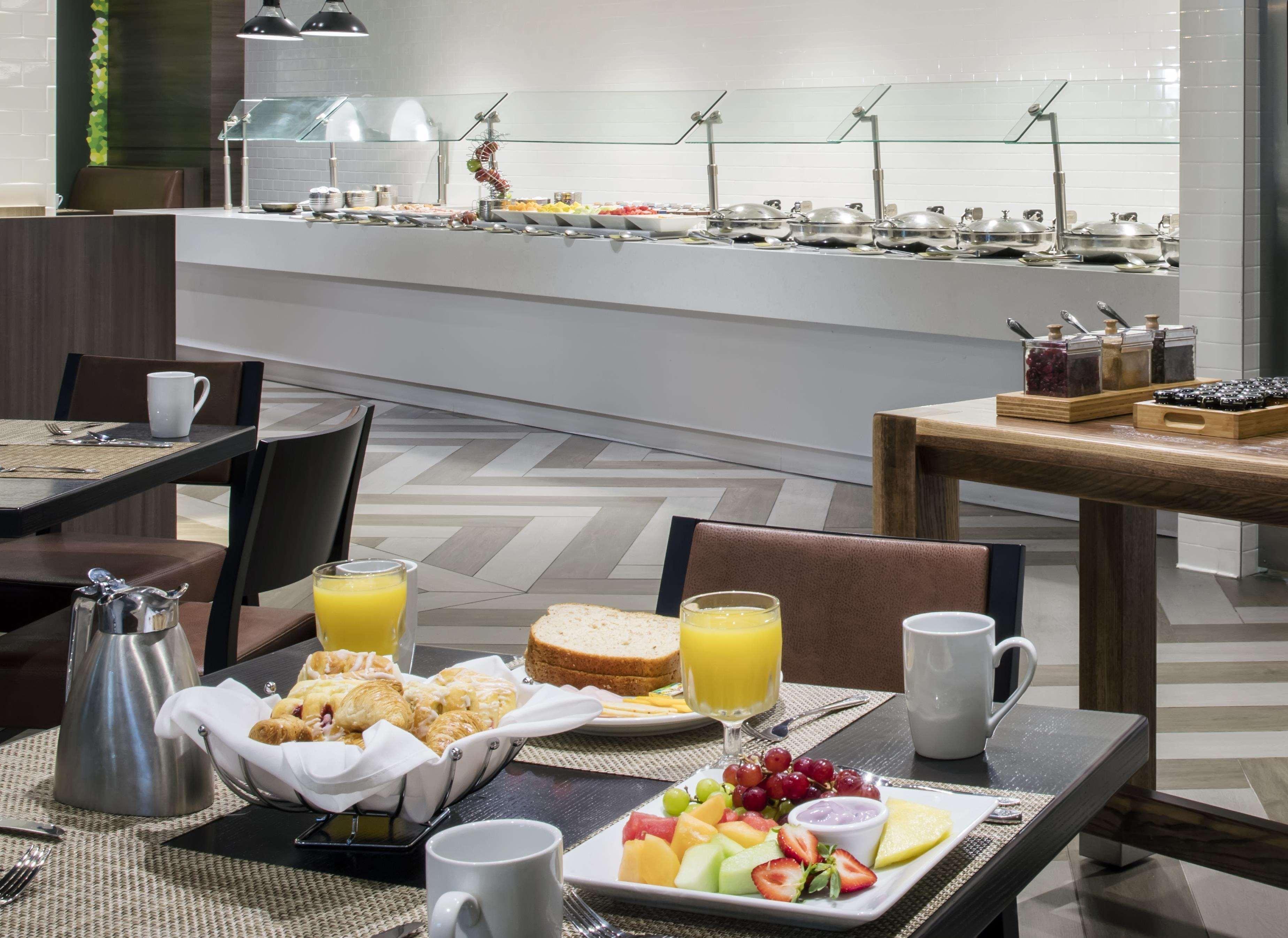 Doubletree By Hilton Hotel Miami Airport & Convention Center מראה חיצוני תמונה