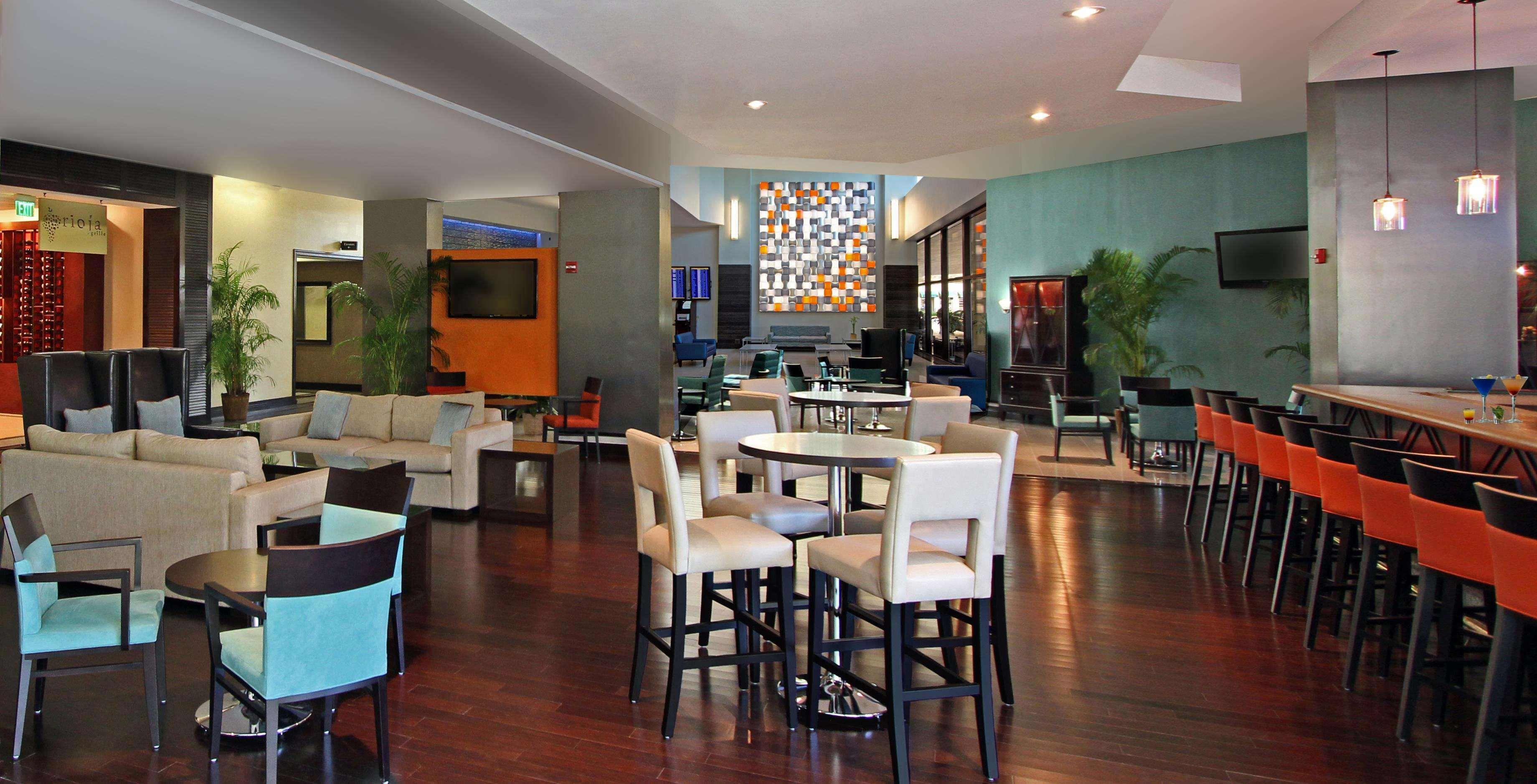 Doubletree By Hilton Hotel Miami Airport & Convention Center מראה חיצוני תמונה