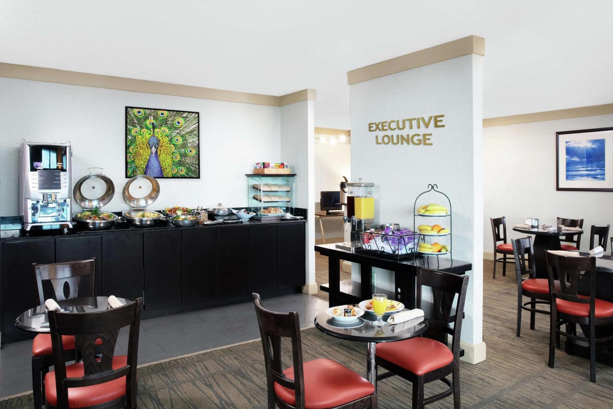Doubletree By Hilton Hotel Miami Airport & Convention Center מראה חיצוני תמונה
