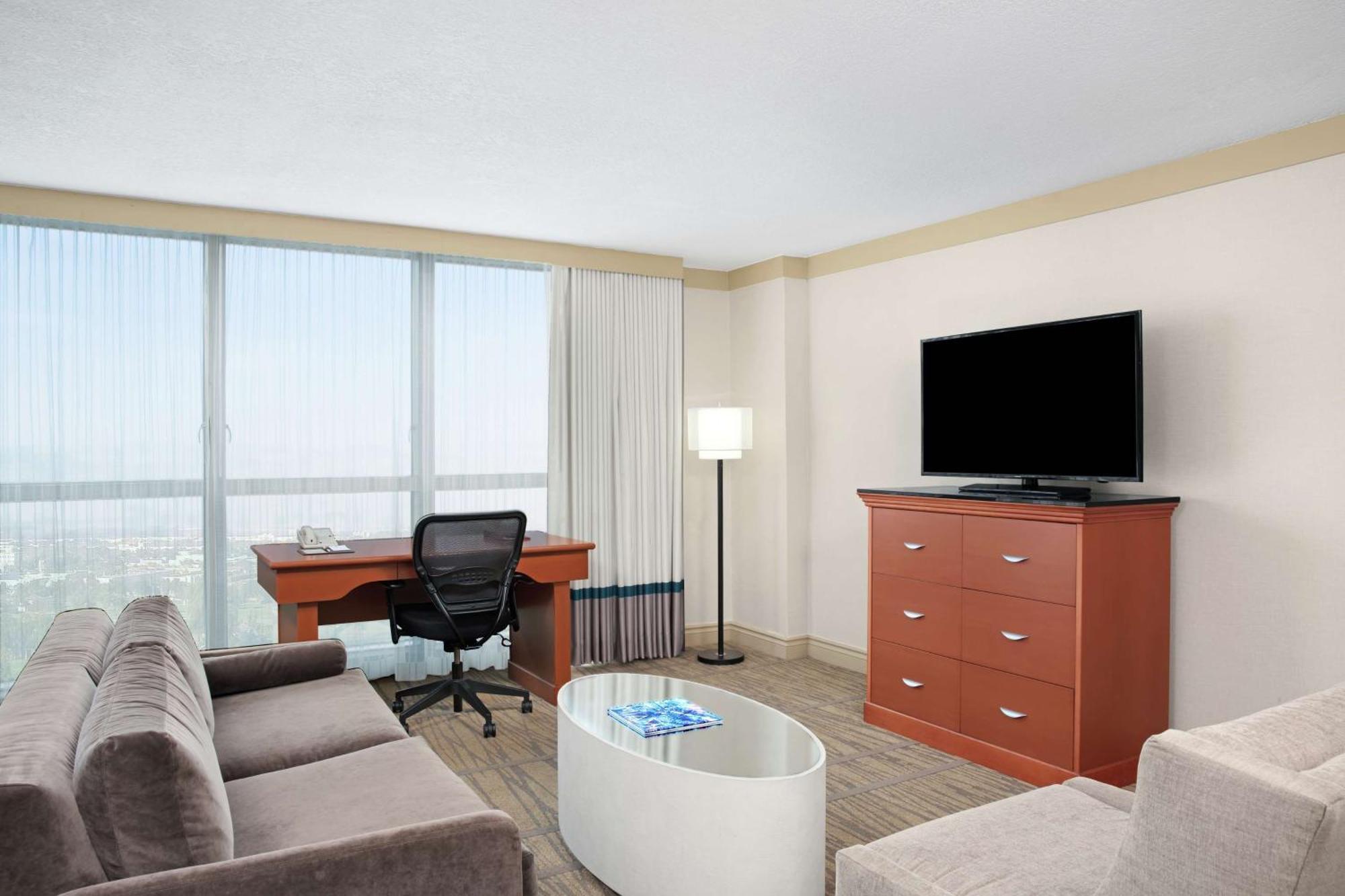 Doubletree By Hilton Hotel Miami Airport & Convention Center מראה חיצוני תמונה